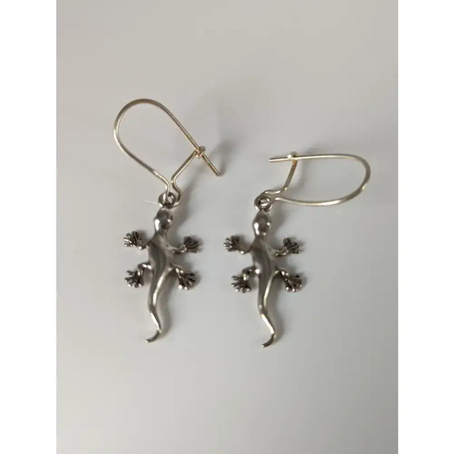 Silver steed gecko silver dropped earrings featuring a unique gecko design with detailed claws and tails