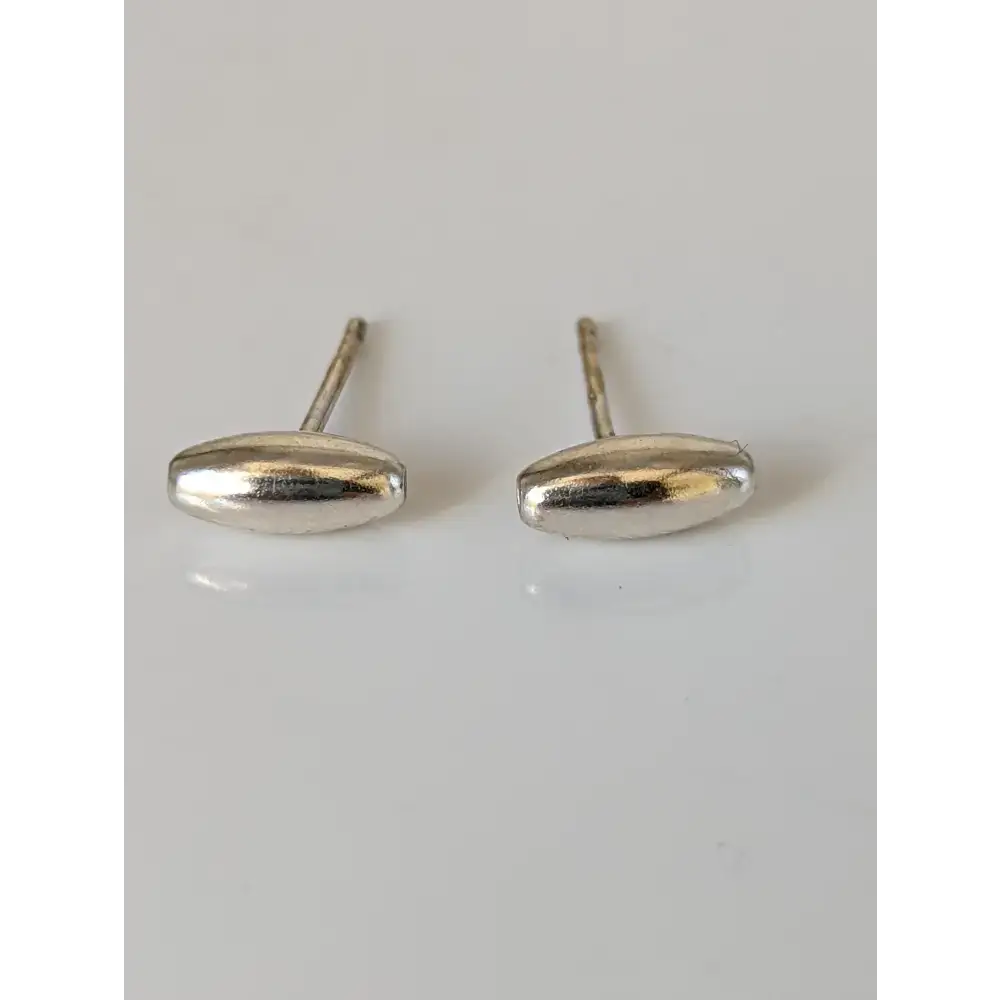 Silver Steed Grain or Bud Stud Earrings Earrings