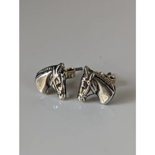 Silver Steed Horse Head Stud Earrings Earrings