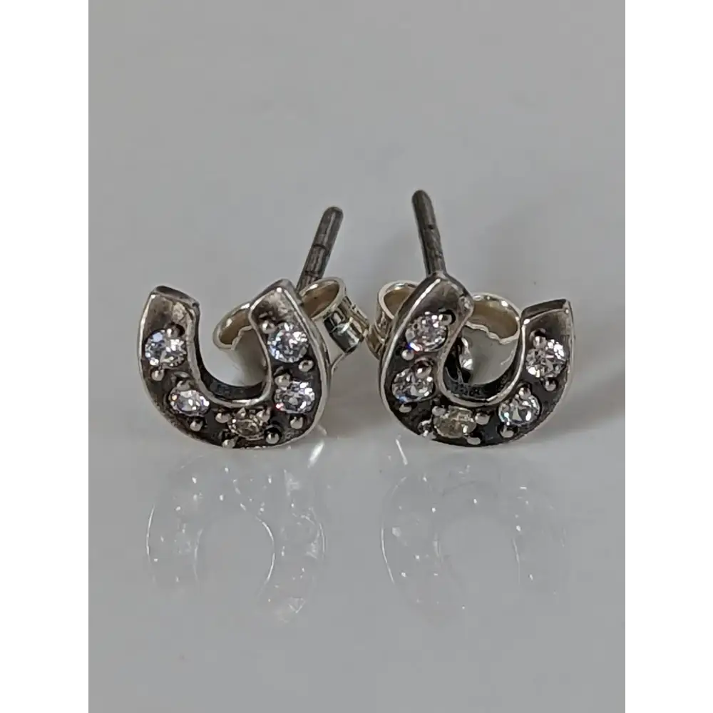 Silver Steed Horse Shoe Zirconnia Stud Earrings Earrings