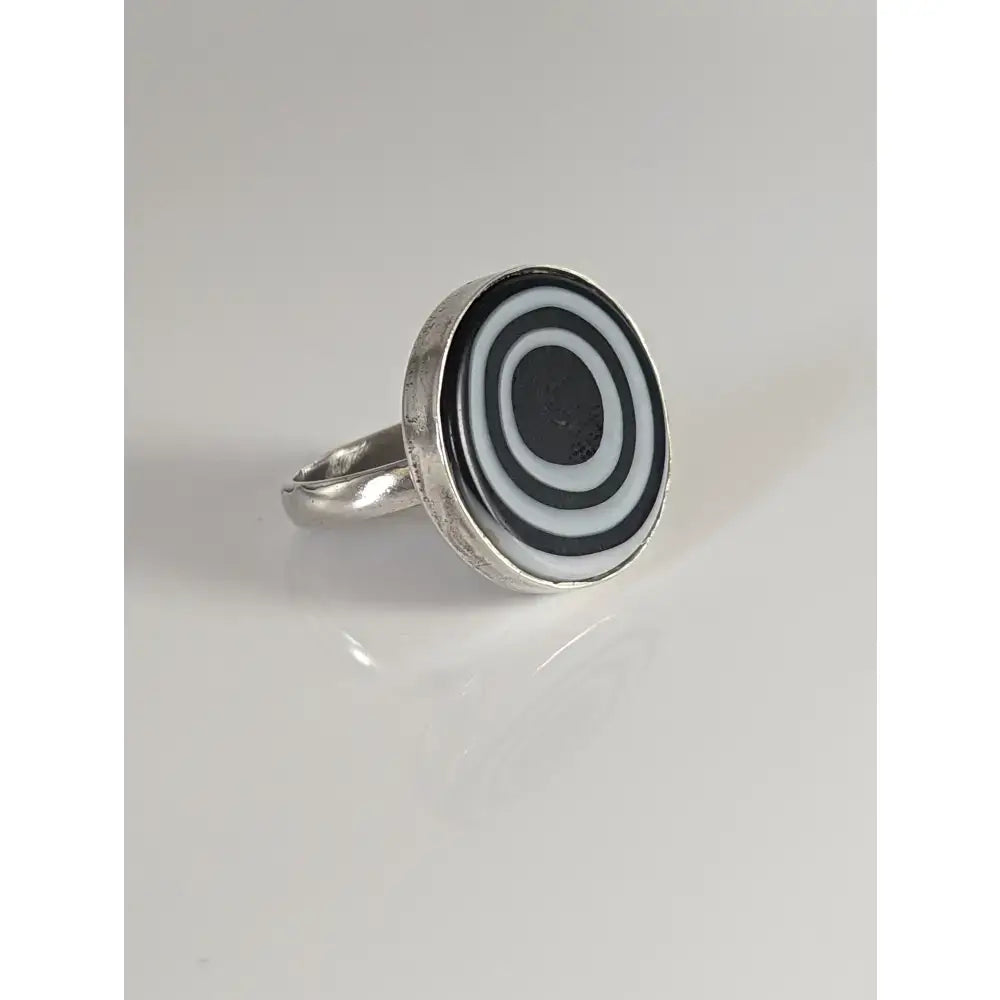 Silver steed large sterling silver white mass ring with a unique black and white concentric spiral design