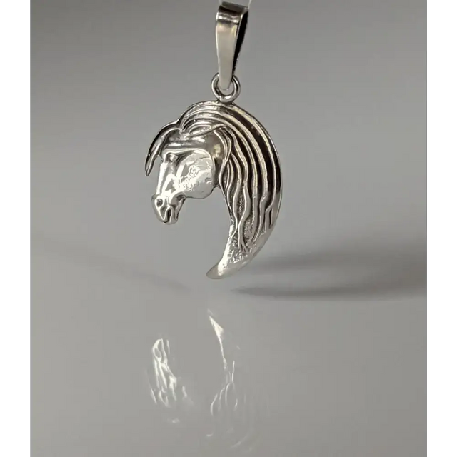 Silver Steed Long Mane Horse Head Silver Pendant Pendant