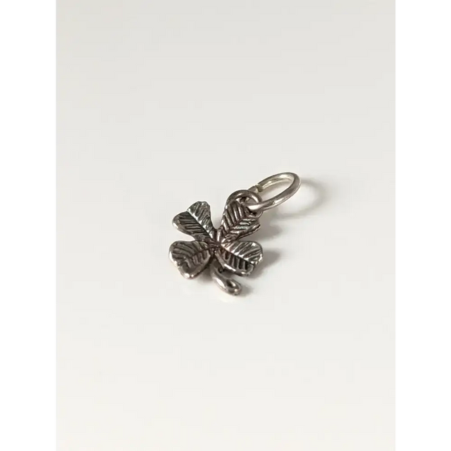 Silver Steed Lucky Four Leaf Clover Silver Pendant Pendant