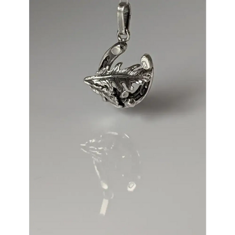 Silver Steed Oak & Horseshoe Silver Pendant Pendant