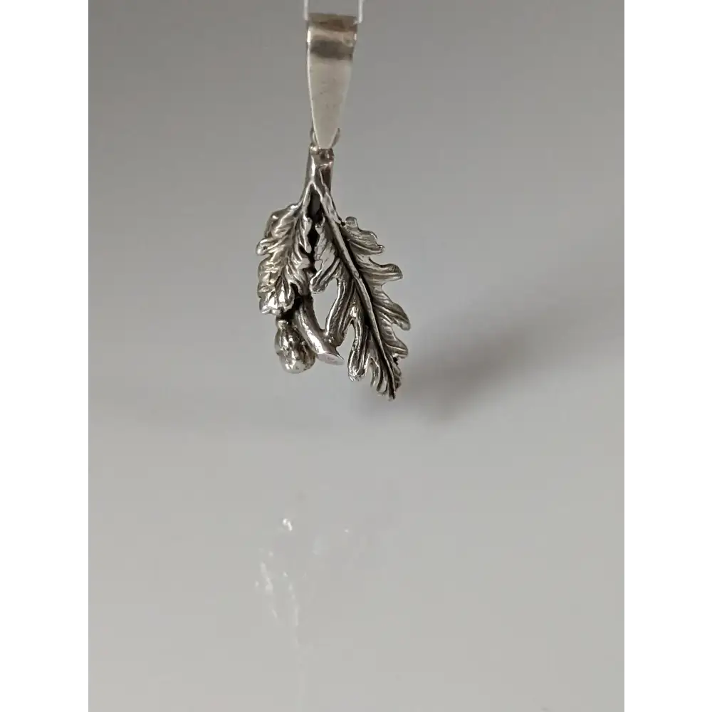 Silver Steed Oak Leaf Silver Pendant Pendant