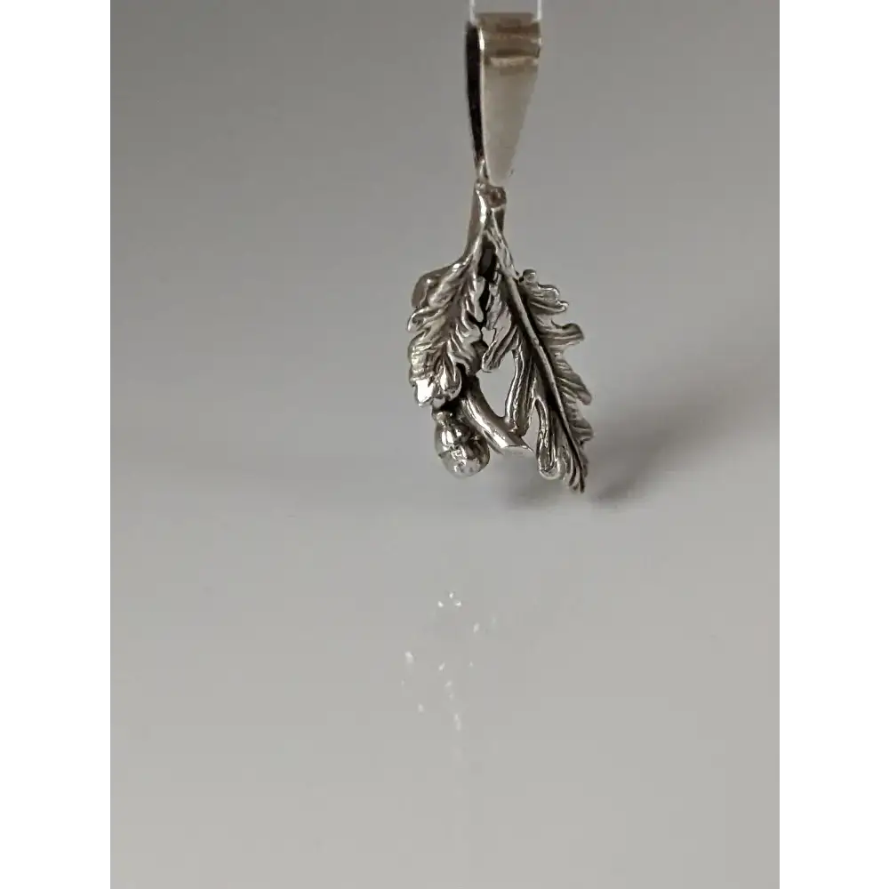 Silver Steed Oak Leaf Silver Pendant Pendant