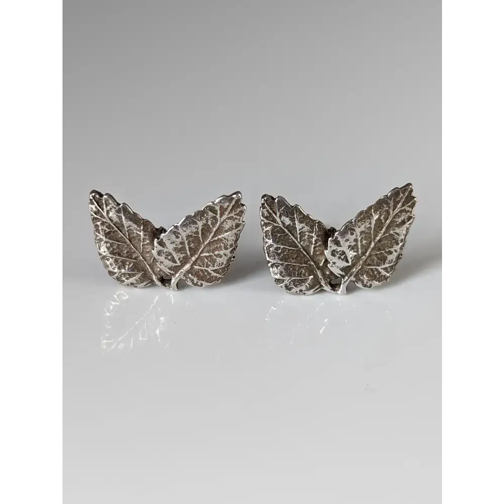 Silver Steed Oak Tree Leaves Stud Earrings Earrings