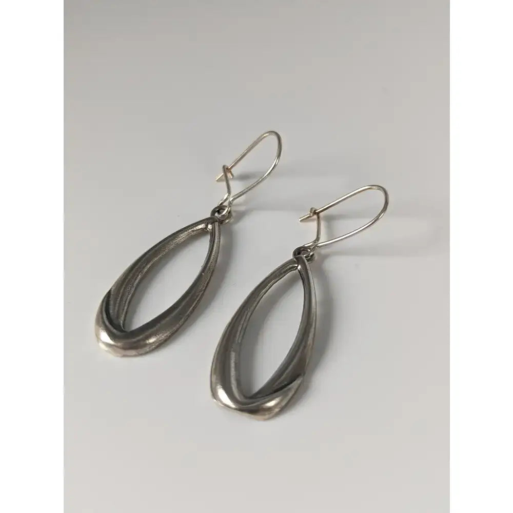 Silver steed oval sterling silver rope dropped earrings with teardrop shape and layered twisted design
