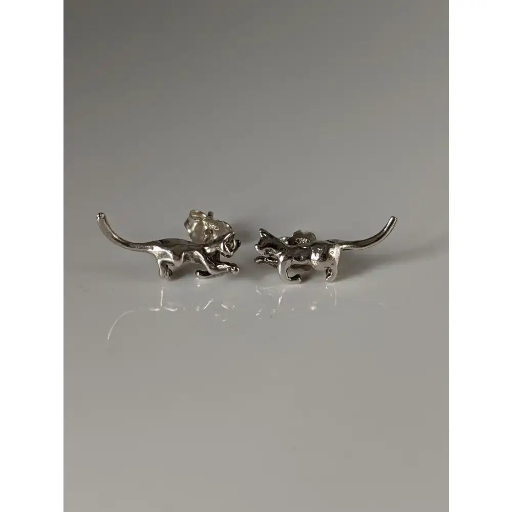 Silver steed playful cat stud earrings silver cat-shaped stud earrings with sleek detailed design