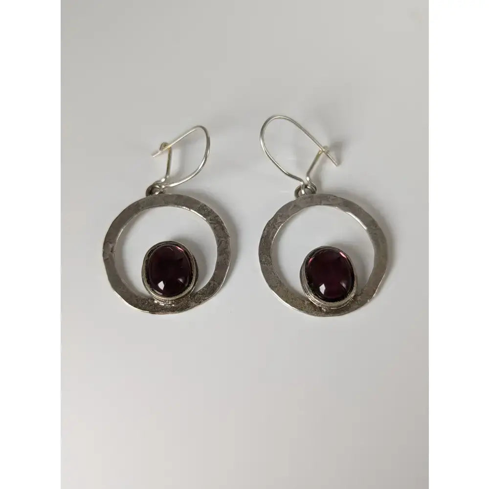 Silver steed purple crystal loop dropped silver hoop earrings with hammered texture and burgundy oval gemstones