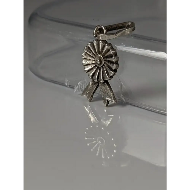 Silver Steed Rosette Silver Pendant Pendant