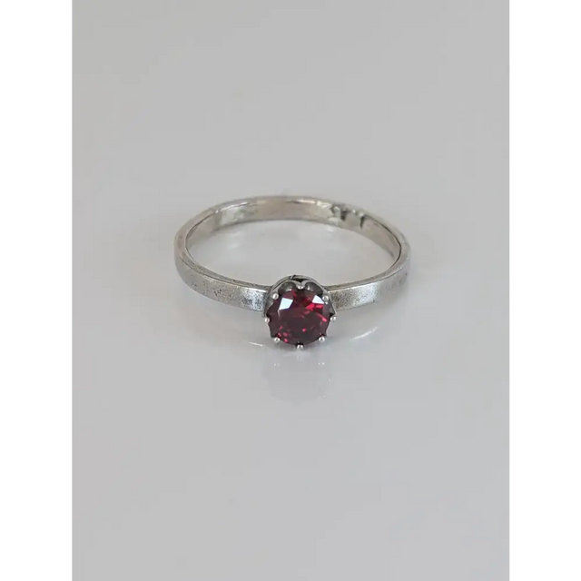 Silver Steed Silver Ruby Zirconia Ring G Rings