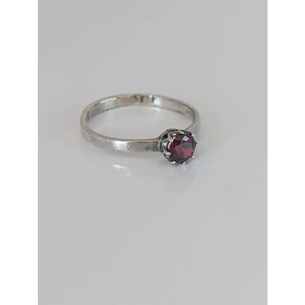 Silver Steed Silver Ruby Zirconia Ring G Rings