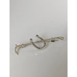 Silver steed shoe and cane silver brooch stock tie pin in shiny silver for equestrian style and formal wear
