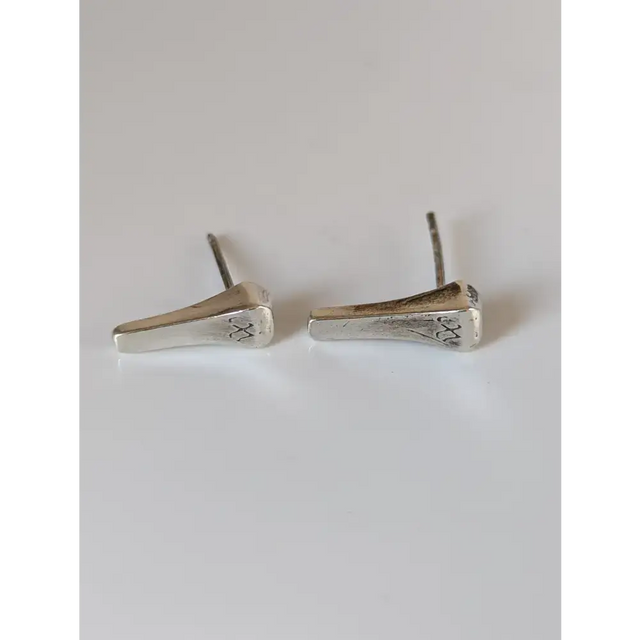 Silver Steed Short Hoof Nail Stud Earrings Earrings