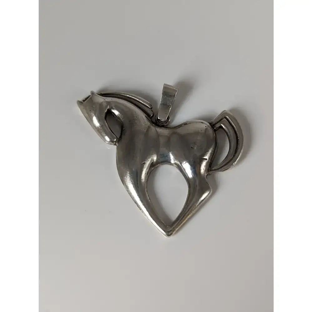 Silver steed simple large horse silver pendant with sleek minimalist design and polished silver horse silver pendant finish