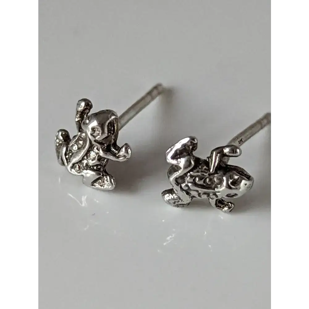 Silver Steed Spotted Frog Stud Earrings Earrings