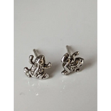 Silver Steed Spotted Frog Stud Earrings Earrings