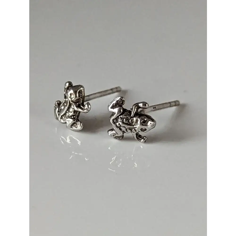 Silver Steed Spotted Frog Stud Earrings Earrings