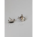 Silver steed tea set stud earrings featuring a detailed silver teapot and cup design in sterling silver