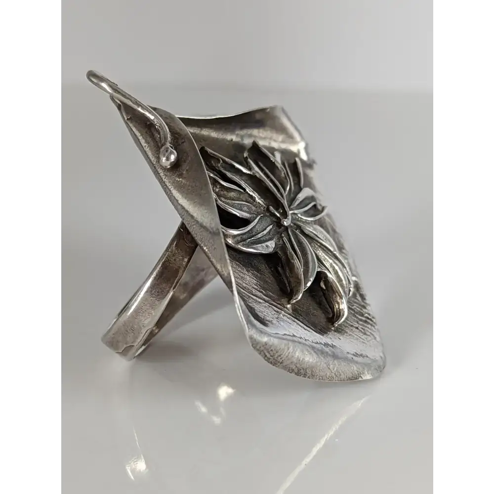 Silver Steed Unique, Extravagant Leaf Rings with motive Flower Rings