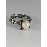 Silver Steed Wired Ring with Pearl Q Rings