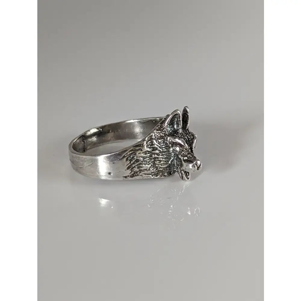 Silver steed wolf silver ring featuring a detailed silver wolf silver ring head with textured fur and pointed ears