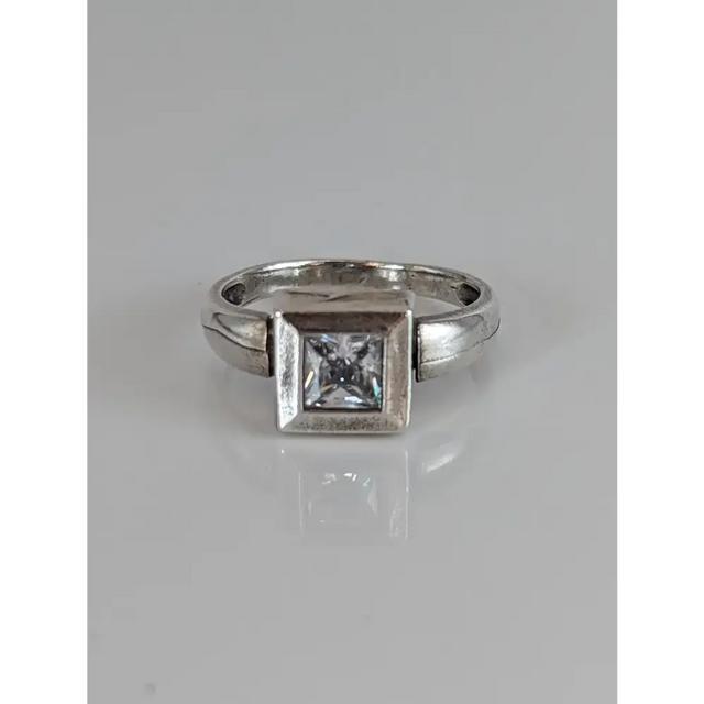 Silver Steed Silver Zirconia Square Ring G Rings