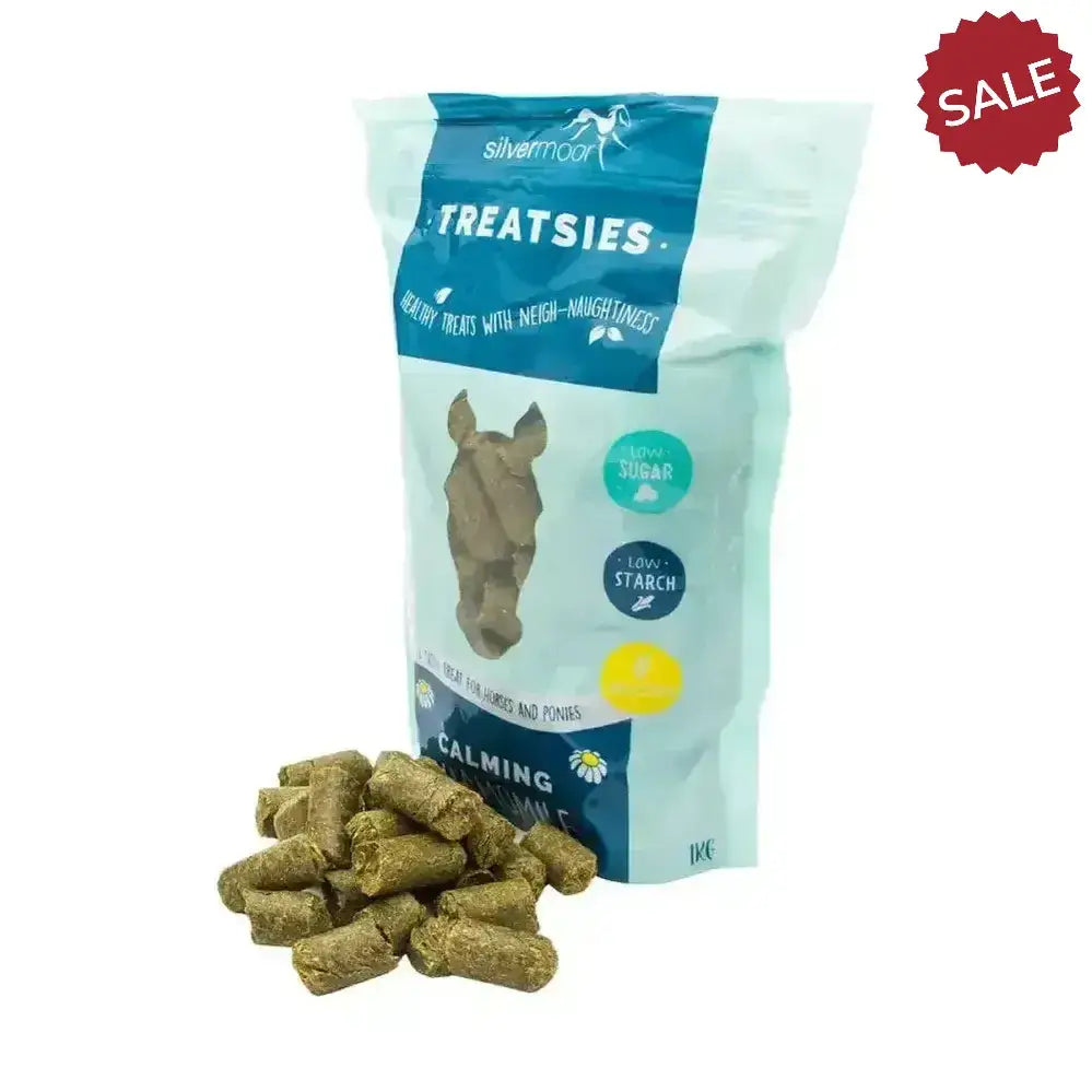 A 1kg bag of silvermoor treatsies calming chamomile horse treatsies calming in light blue and white packaging with brown treats