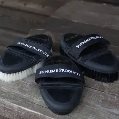 Supreme Products Pro Groom Curry Comb Black/Gold Curry Combs