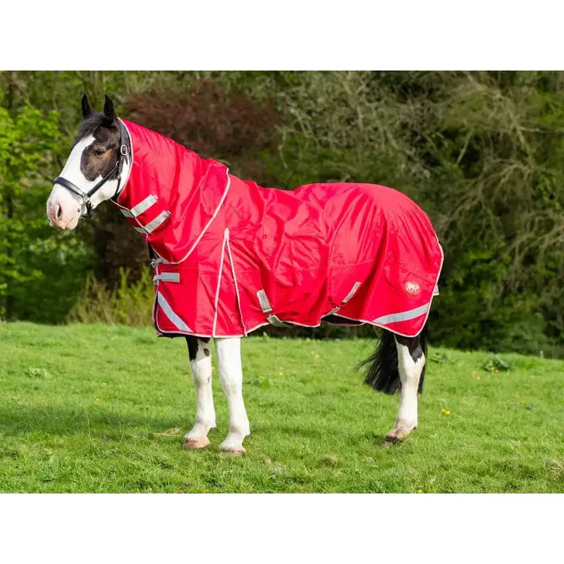 Bright red swish wide fit 200g detachable neck turnout rug with reflective stripes and small side logo