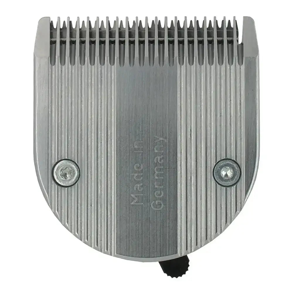 Silver metallic adelar clipper blade with precision ground ribbed surface and screws for wahl bravura coarse set