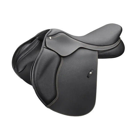 Black leather wintec 500 close contact saddle with subtle stitching stirrup keeper for complete freedom and feel confident