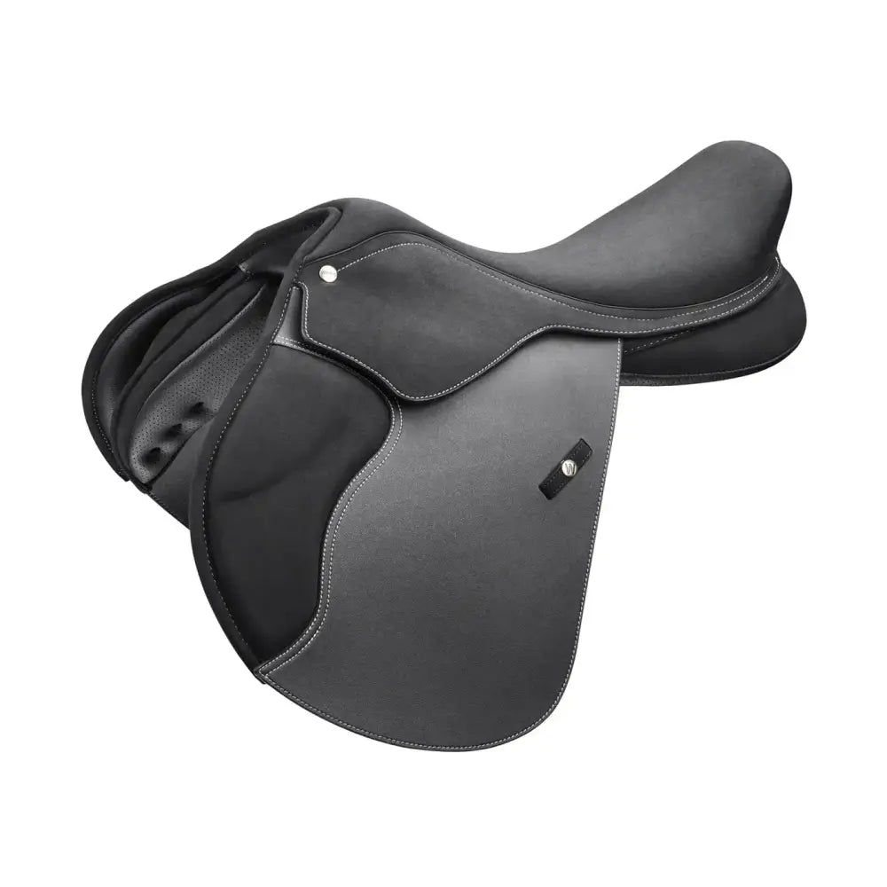 Black leather wintec pro pony jump saddle with stitched detailing super-soft deep seat to feel in-control